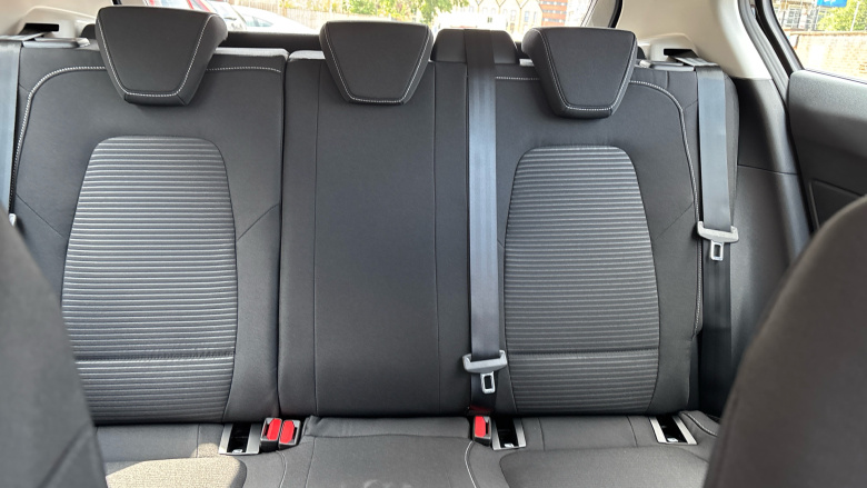 Ford Focus 1.0 EcoBoost Hybrid mHEV 155 Titanium 5dr Auto Petrol Hatchback